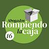Abogados rompiendo la caja portada