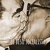 El beso socialista portada